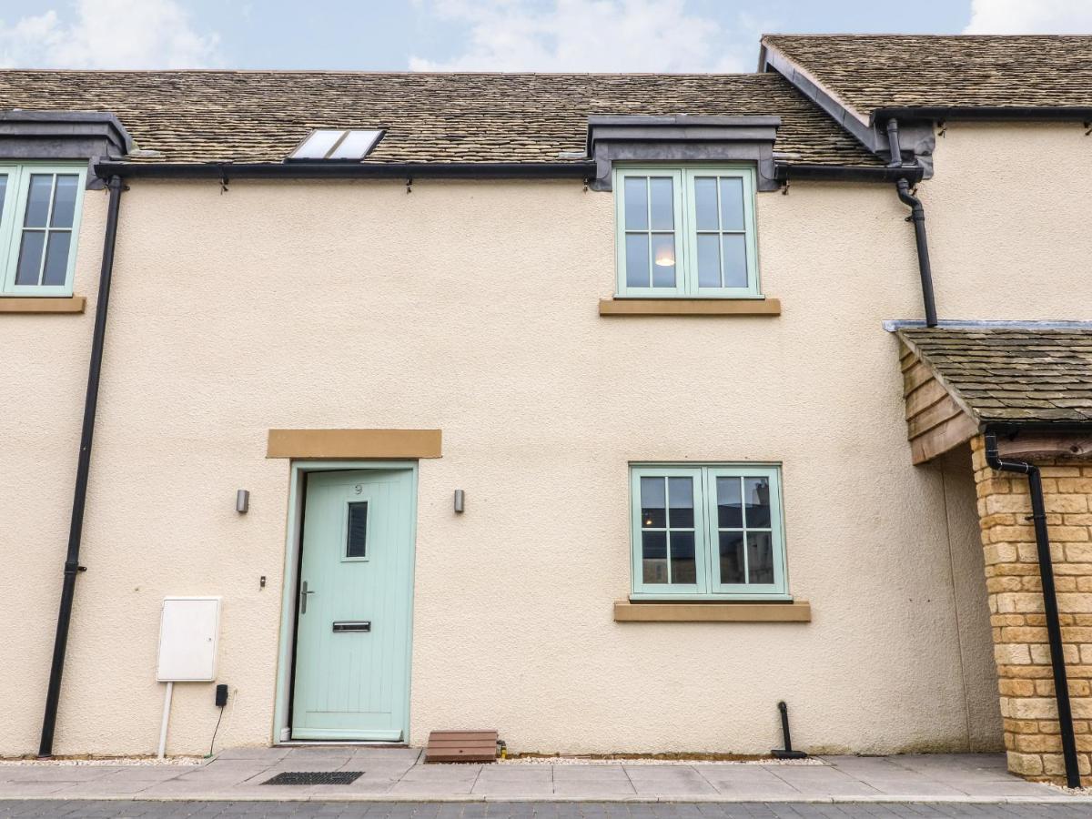 Villa 9 Windrush Heights Burford Exterior foto