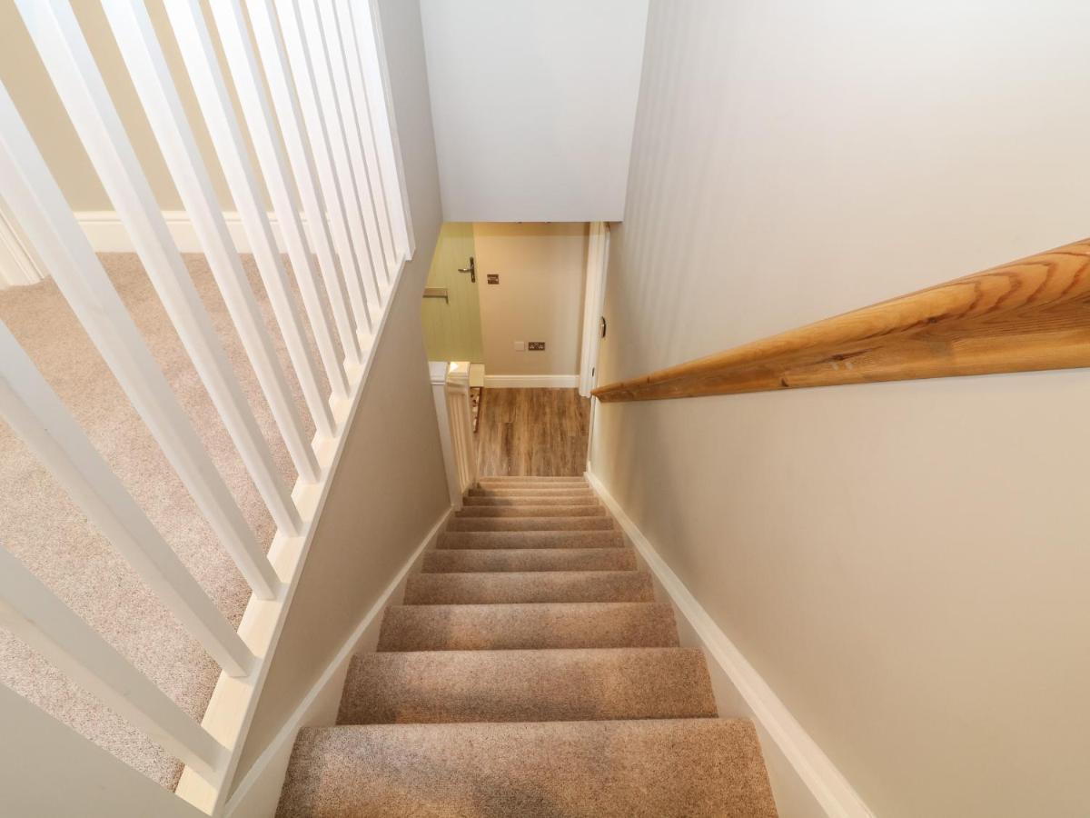 Villa 9 Windrush Heights Burford Exterior foto